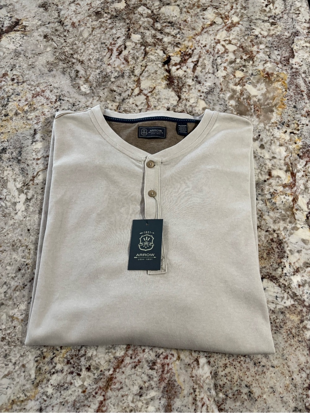 Arrow Men's Henley in Beige with Navy Trim